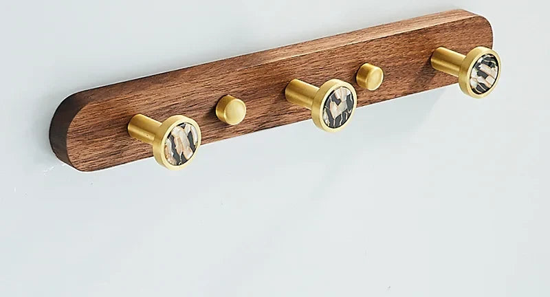 Porte-manteau mural Perla, noyer et incrustations nacrées, coquillage multicolore
